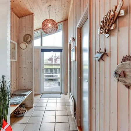 Feriehus Arni - 150m From The Sea By Interhome *